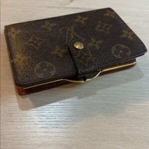Louis Vuitton Dark Brown Monogram kiss-lock wallet